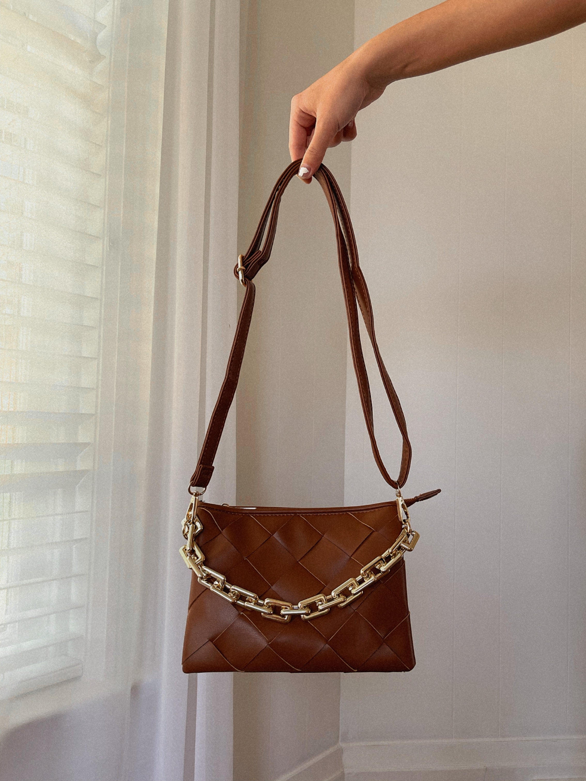 Weave outlet bag leather